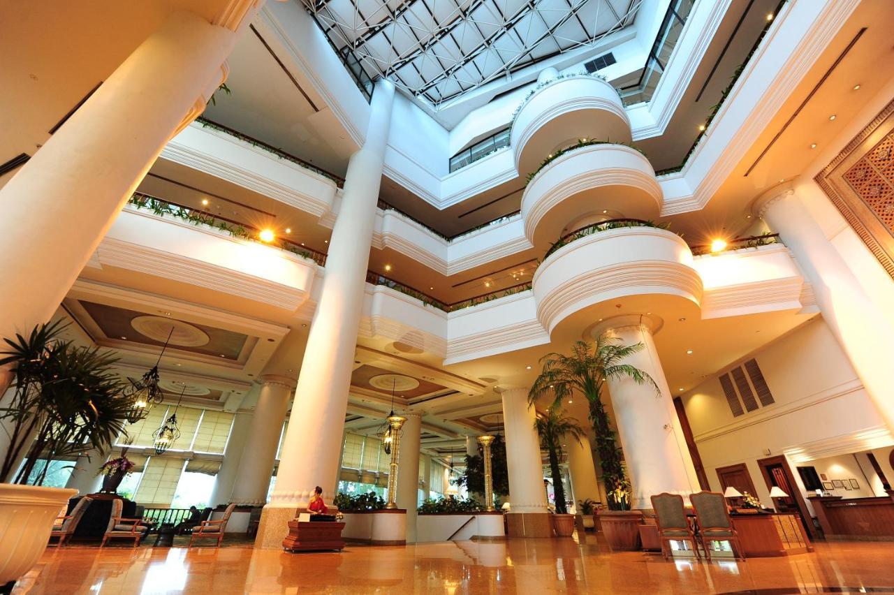 Montien Riverside 5* בנגקוק